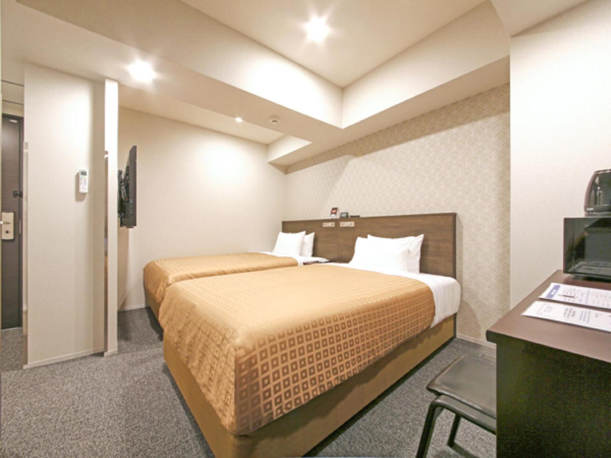 Hotel Livemax Chiba Chuo-Ekimae Екстериор снимка